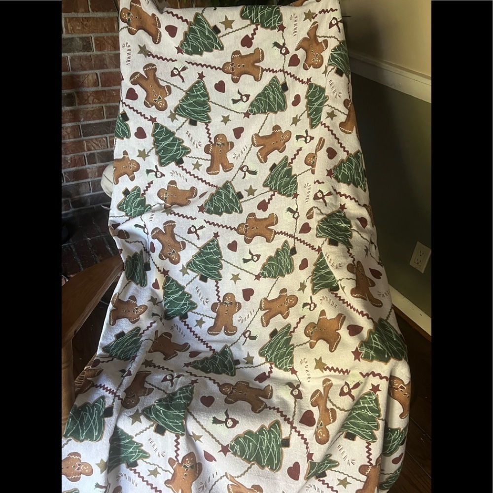 Rare Vintage 1970 Handmade Gingerbread Man Christmas Tablecloth 78x57